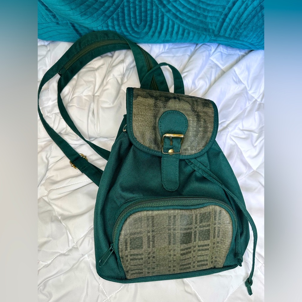 Maggie Lawrence 90s Green Mini Backpack